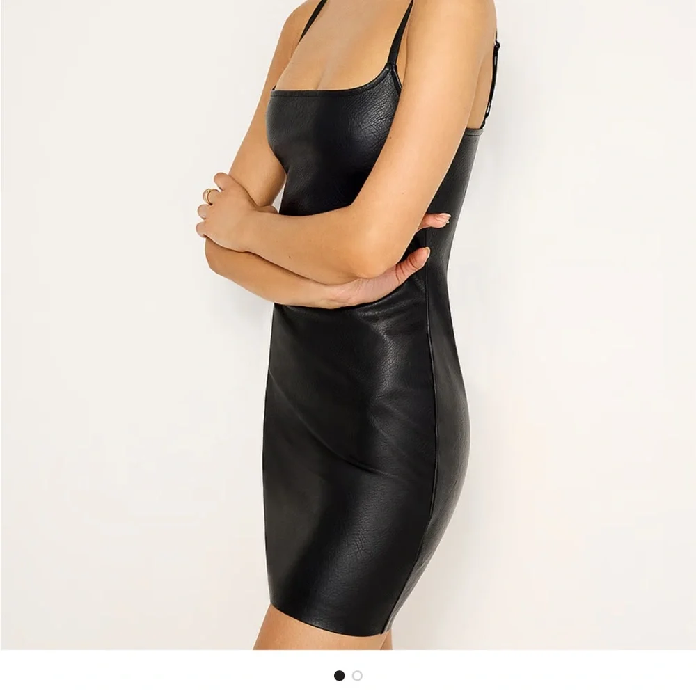 Good American Black Bodycon Mini Dress with Spaghetti Straps and Square Neck - Picture 1 of 4